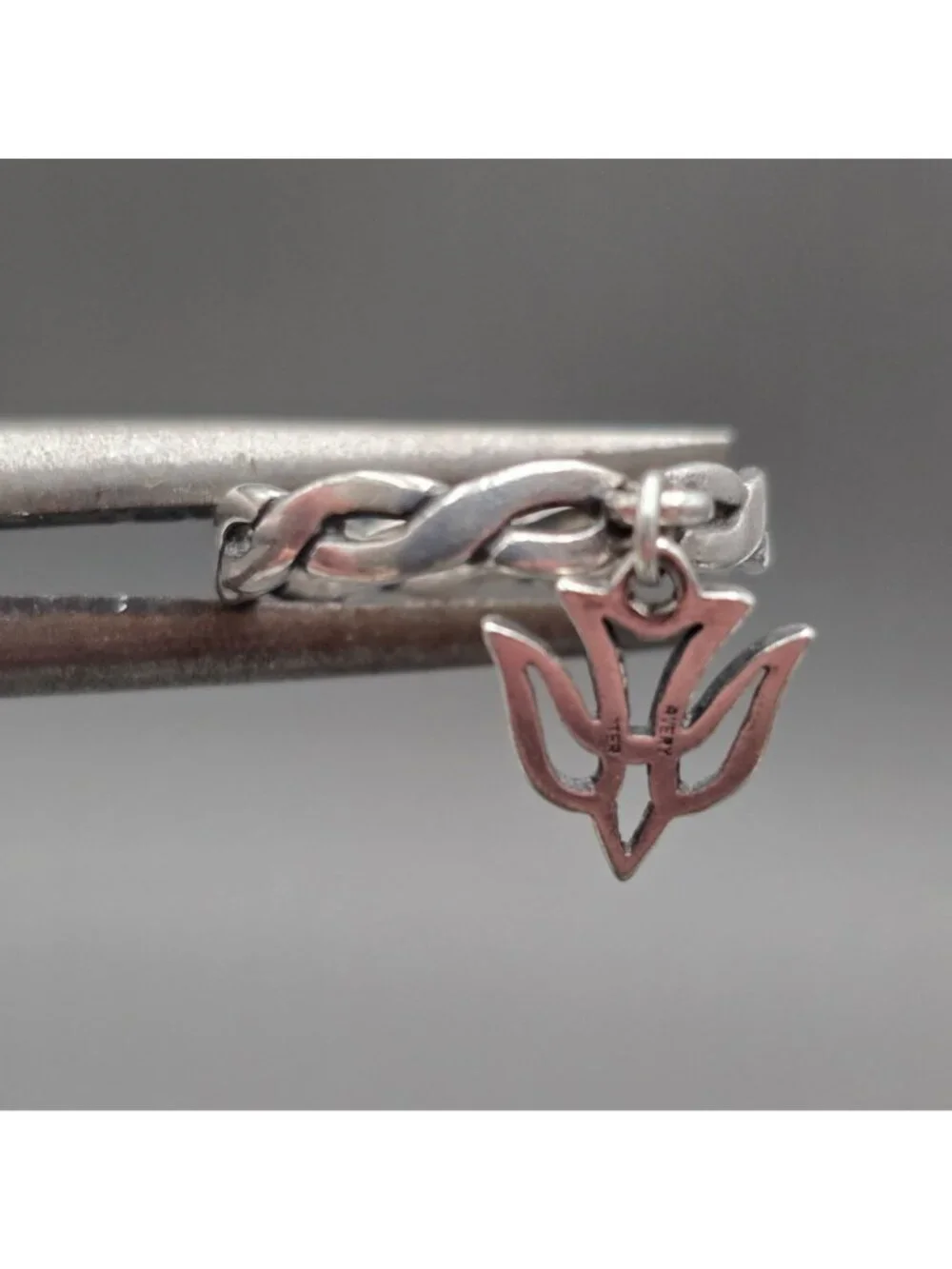 Retired Sterling Silver James Avery Descending Dove Ring Size 8 Twisted Band